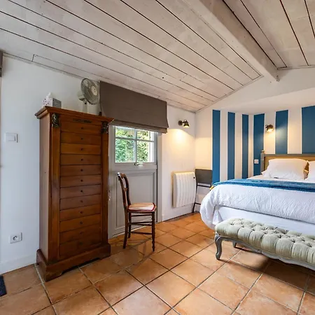 Oda ve Kahvaltı Le Clos Du Gorion - D'hote 3*