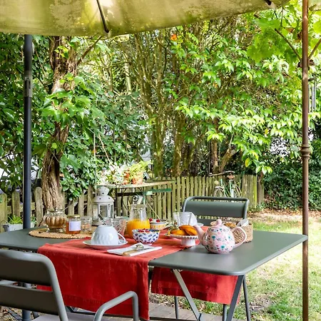 Oda ve Kahvaltı Le Clos Du Gorion - D'hote 3*